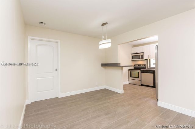 16919 N Bay Rd 218, Sunny Isles Beach, FL 33160