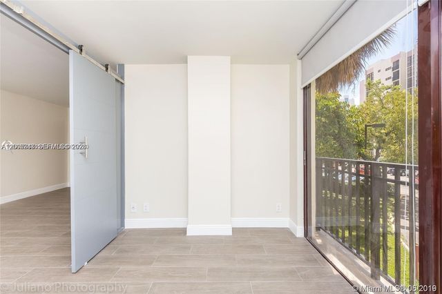 16919 N Bay Rd 218, Sunny Isles Beach, FL 33160