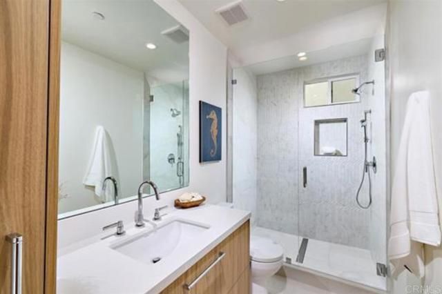 3901 Haines, San Diego, CA 92109