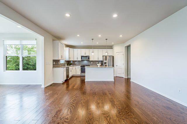 847 Groveland Circle, Ann Arbor, MI 48108