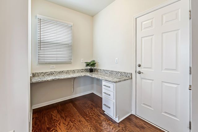 847 Groveland Circle, Ann Arbor, MI 48108