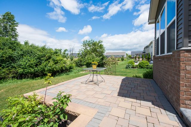 847 Groveland Circle, Ann Arbor, MI 48108