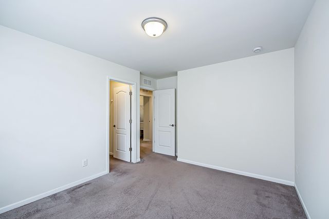 847 Groveland Circle, Ann Arbor, MI 48108