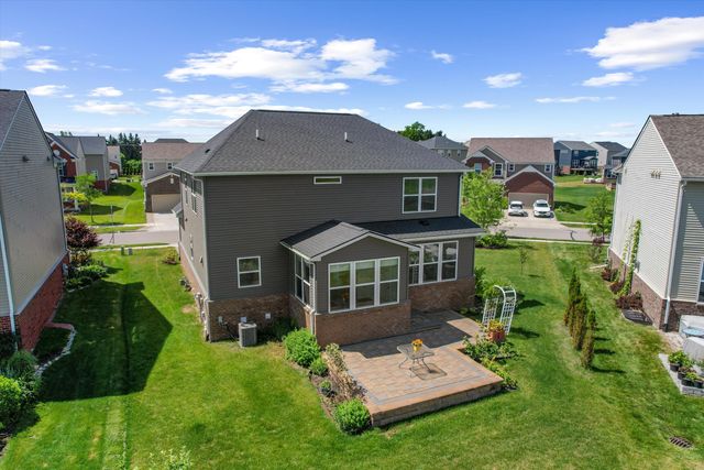 847 Groveland Circle, Ann Arbor, MI 48108