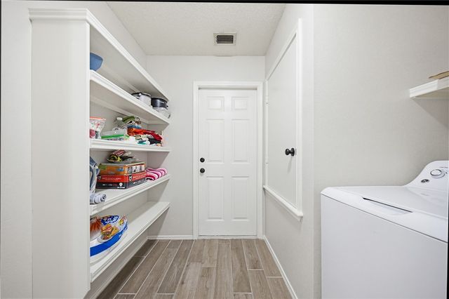 1004 La Mirada, Portland, TX 78374