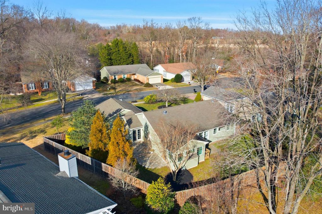 Image 35 of property listing at 847 WOODMONT RD, Annapolis, MD 21401