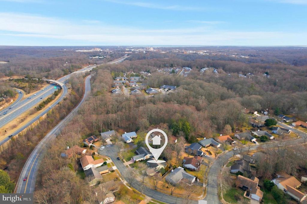 Image 38 of property listing at 847 WOODMONT RD, Annapolis, MD 21401