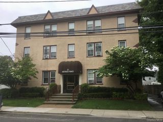 51 Smith Street B5, Merrick, NY 11566