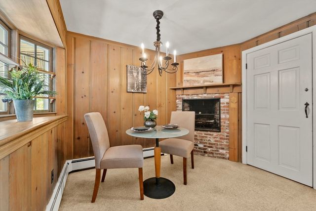 41 Pike St, Tewksbury, MA 01876