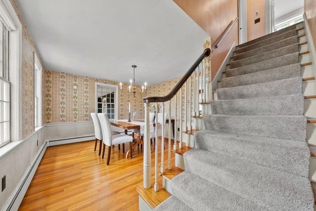 41 Pike St, Tewksbury, MA 01876