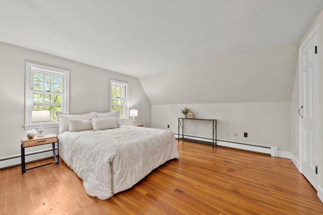 41 Pike St, Tewksbury, MA 01876