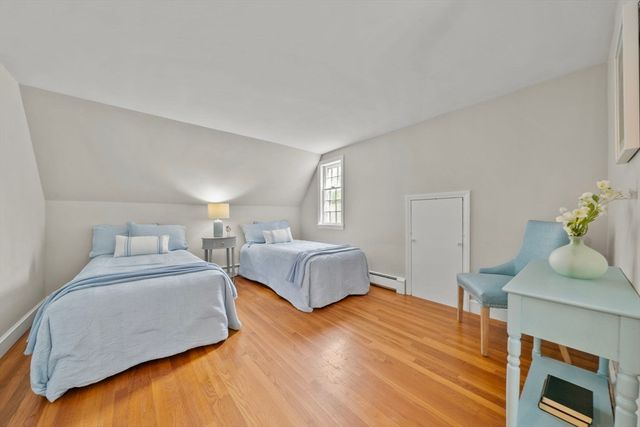 41 Pike St, Tewksbury, MA 01876
