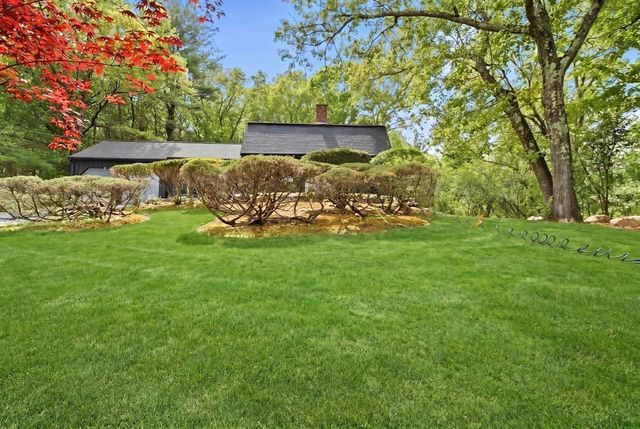 41 Pike St, Tewksbury, MA 01876
