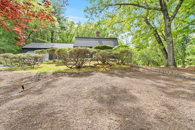 41 Pike St, Tewksbury, MA 01876