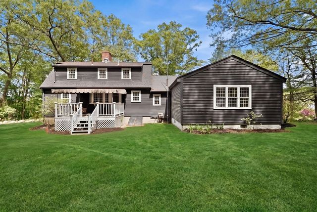 41 Pike St, Tewksbury, MA 01876
