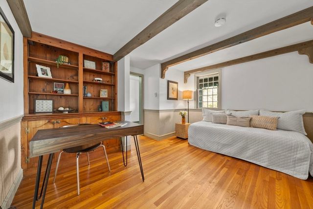 41 Pike St, Tewksbury, MA 01876