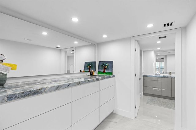 4301 N OCEAN Boulevard 1706, Boca Raton, FL 33431