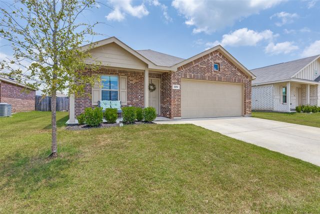 1376 Beach Drive, Pelican Bay, TX 76020