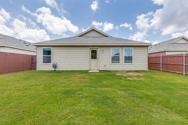1376 Beach Drive, Pelican Bay, TX 76020
