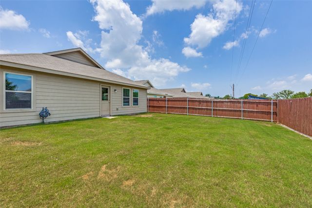 1376 Beach Drive, Pelican Bay, TX 76020
