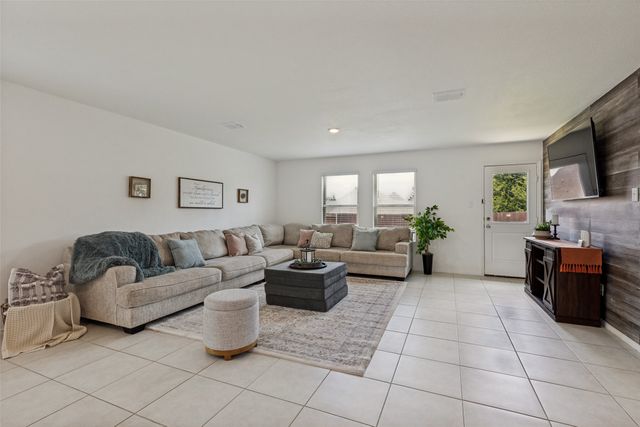 1376 Beach Drive, Pelican Bay, TX 76020