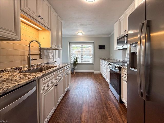 4606 Merrimac LN, Virginia Beach, VA 23455