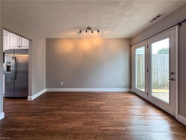 4606 Merrimac LN, Virginia Beach, VA 23455