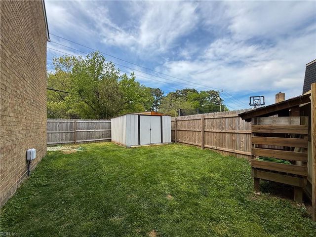 4606 Merrimac LN, Virginia Beach, VA 23455