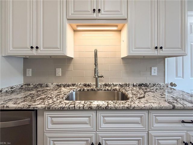 4606 Merrimac LN, Virginia Beach, VA 23455