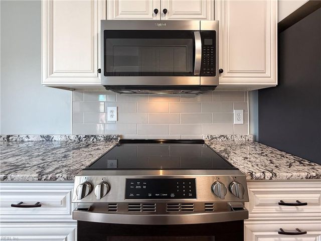 4606 Merrimac LN, Virginia Beach, VA 23455