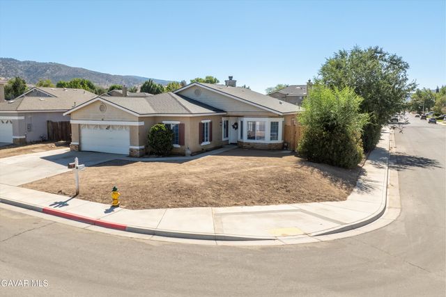 1001 Clearview Street, Tehachapi, CA 93561