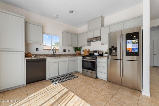 1001 Clearview Street, Tehachapi, CA 93561