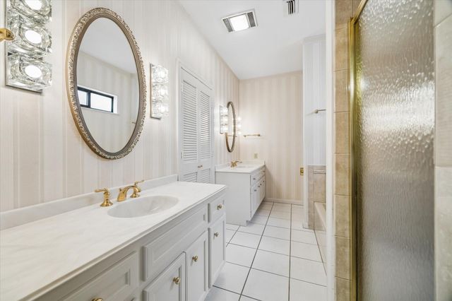 9612 Bayou Brook Street, Houston, TX 77063