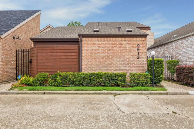 9612 Bayou Brook Street, Houston, TX 77063