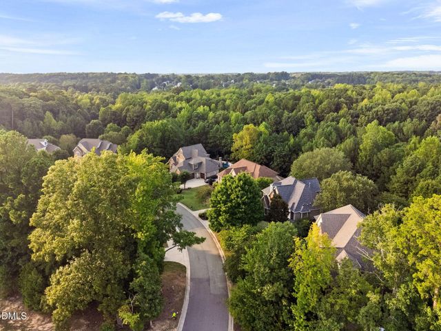 235 Franconia Way, Apex, NC 27502