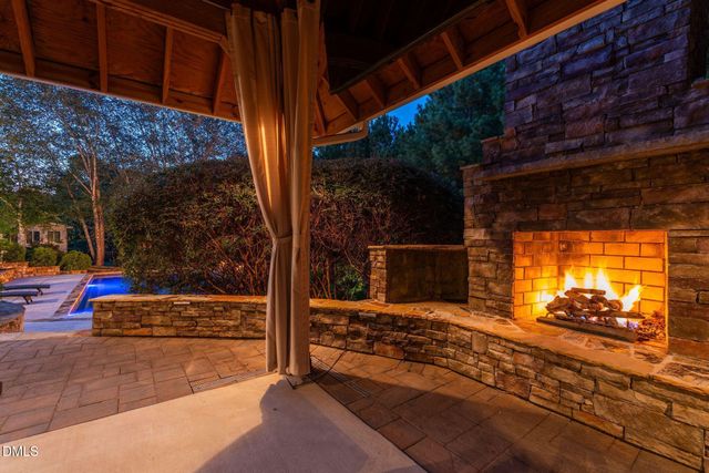 235 Franconia Way, Apex, NC 27502