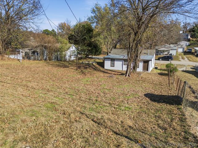 610 N Grant Avenue, Sand Springs, OK 74063