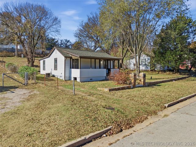 610 N Grant Avenue, Sand Springs, OK 74063