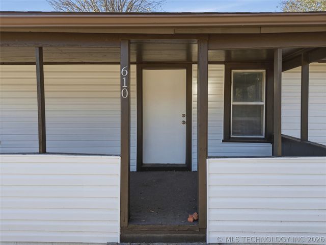 610 N Grant Avenue, Sand Springs, OK 74063