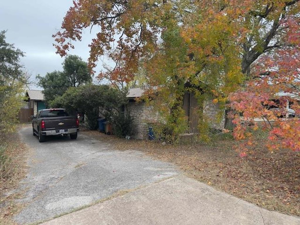 3409 DOLPHIN DR A, Austin, TX 78704