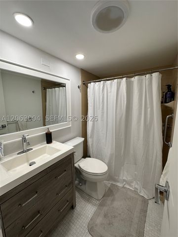 222 N Oakridge N 222, Deerfield Beach, FL 33442
