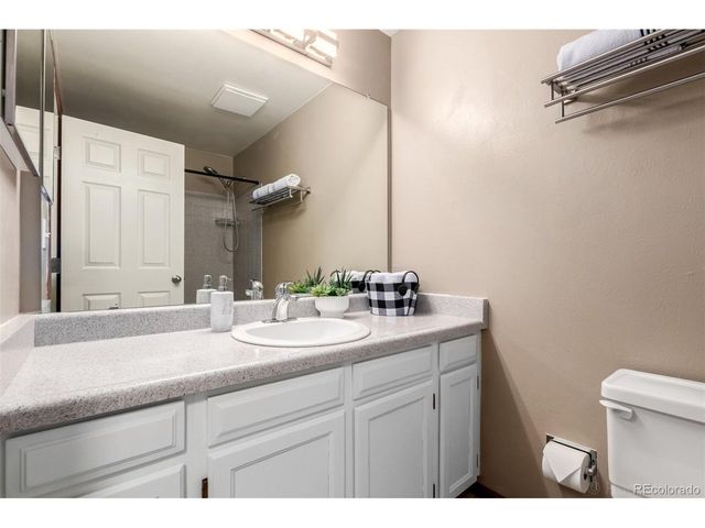 3960 S Argonne Way, Aurora, CO 80013