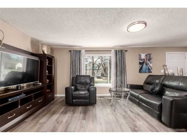 3960 S Argonne Way, Aurora, CO 80013