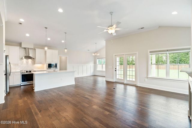 6880 Campbells Ridge Drive SE, Leland, NC 28451