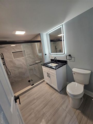 26112 Cunningham Drive, Warren, MI 48091