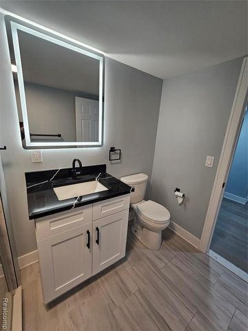 26112 Cunningham Drive, Warren, MI 48091