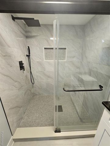 26112 Cunningham Drive, Warren, MI 48091