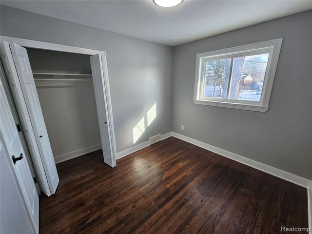 26112 Cunningham Drive, Warren, MI 48091