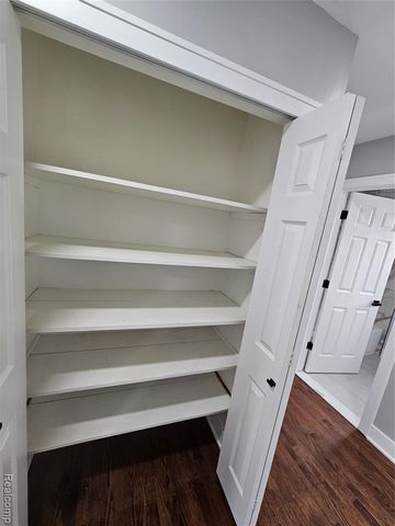 26112 Cunningham Drive, Warren, MI 48091