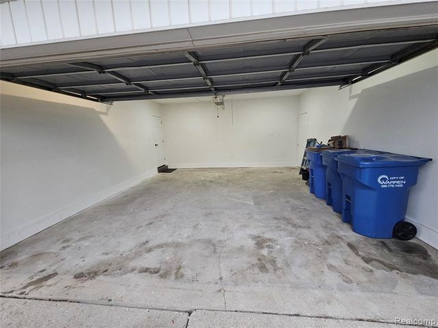 26112 Cunningham Drive, Warren, MI 48091